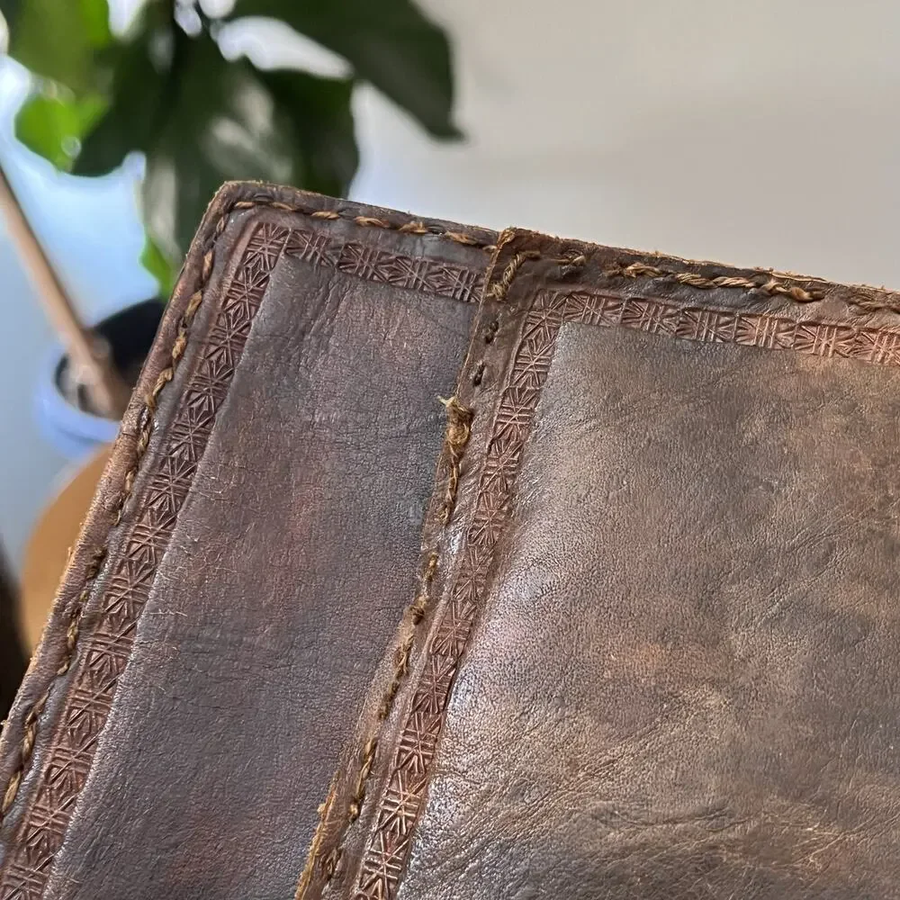Vintage Genuine Leather Wallet Metal Clasp Closure & Hidden Pocket Tooled